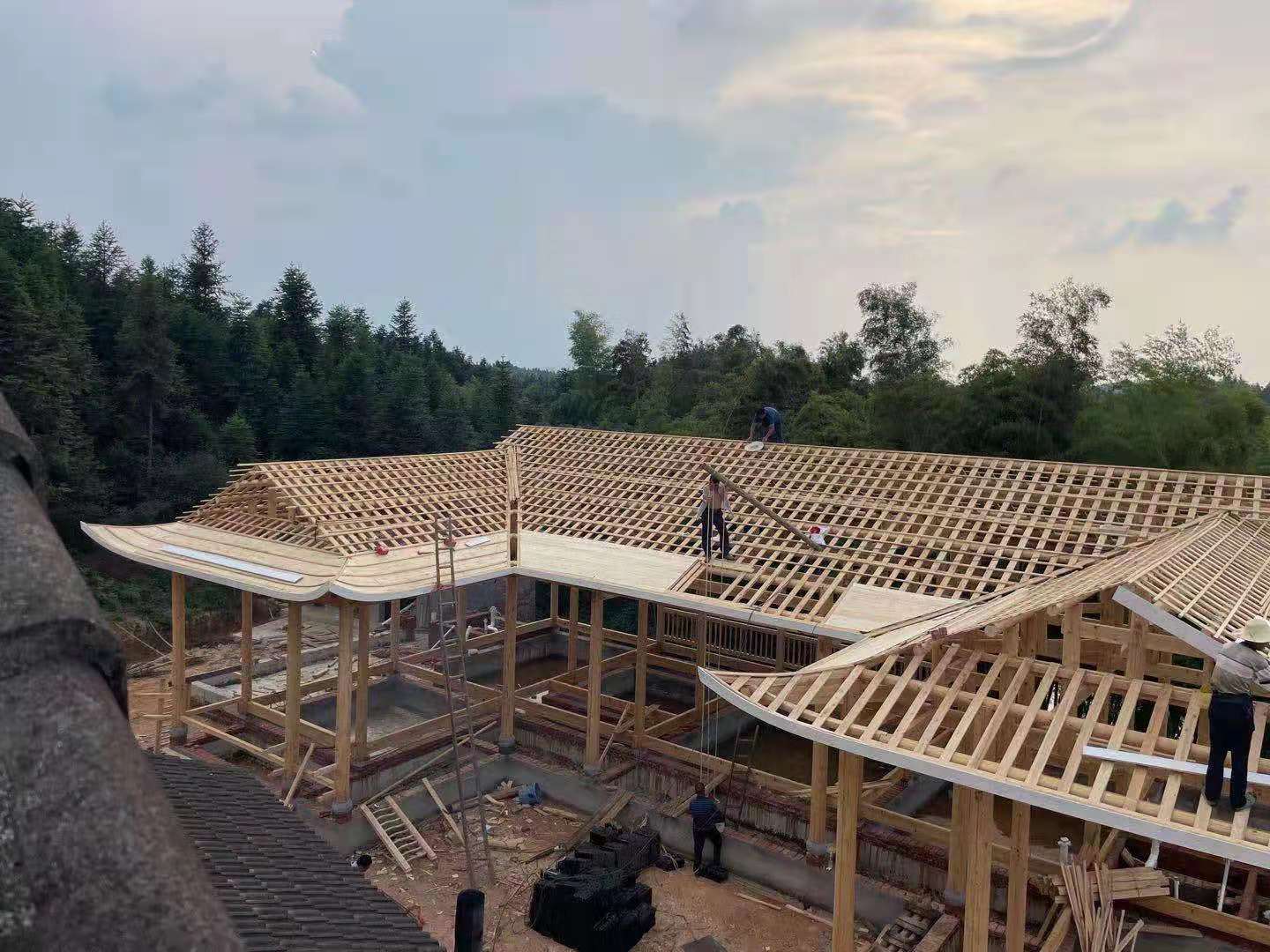溆浦湘楚木作古建工程有限公司,土家吊腳樓,侗鄉(xiāng)鼓樓,侗鄉(xiāng)風雨樓哪里好